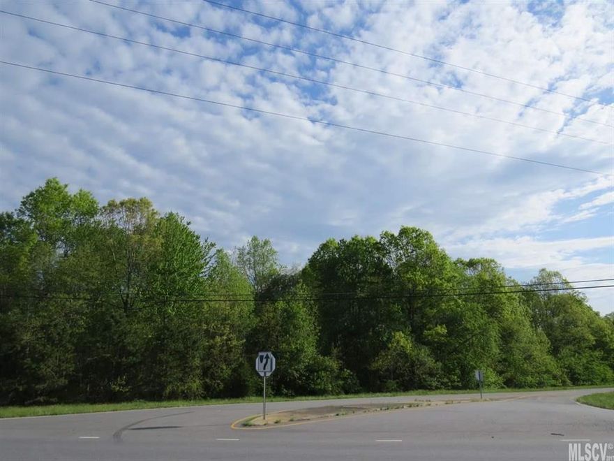 Excellent location in North Iredell in the Central School District. Large corner lot that is currently wooded, mostly level with a slight slope. Would make a great location to build, great home site with trees or possibilities are many! Located only minutes from Statesville and interstate access!
