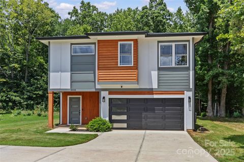8925 Harrisburg Road Charlotte NC 28215