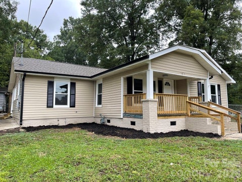 Photo of 1617 W 4th Avenue, Gastonia, NC 28052 (MLS # 4405246)