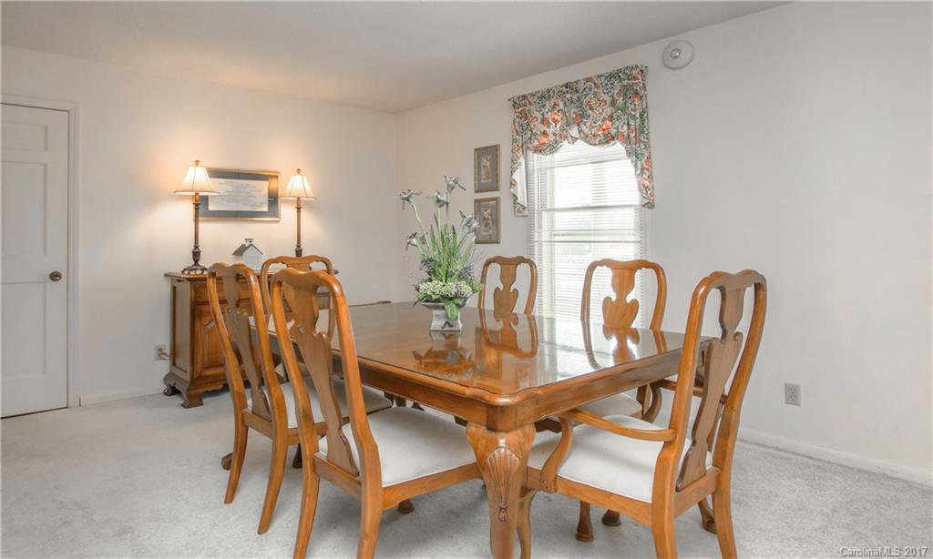 Olde Williamsburg - Residential