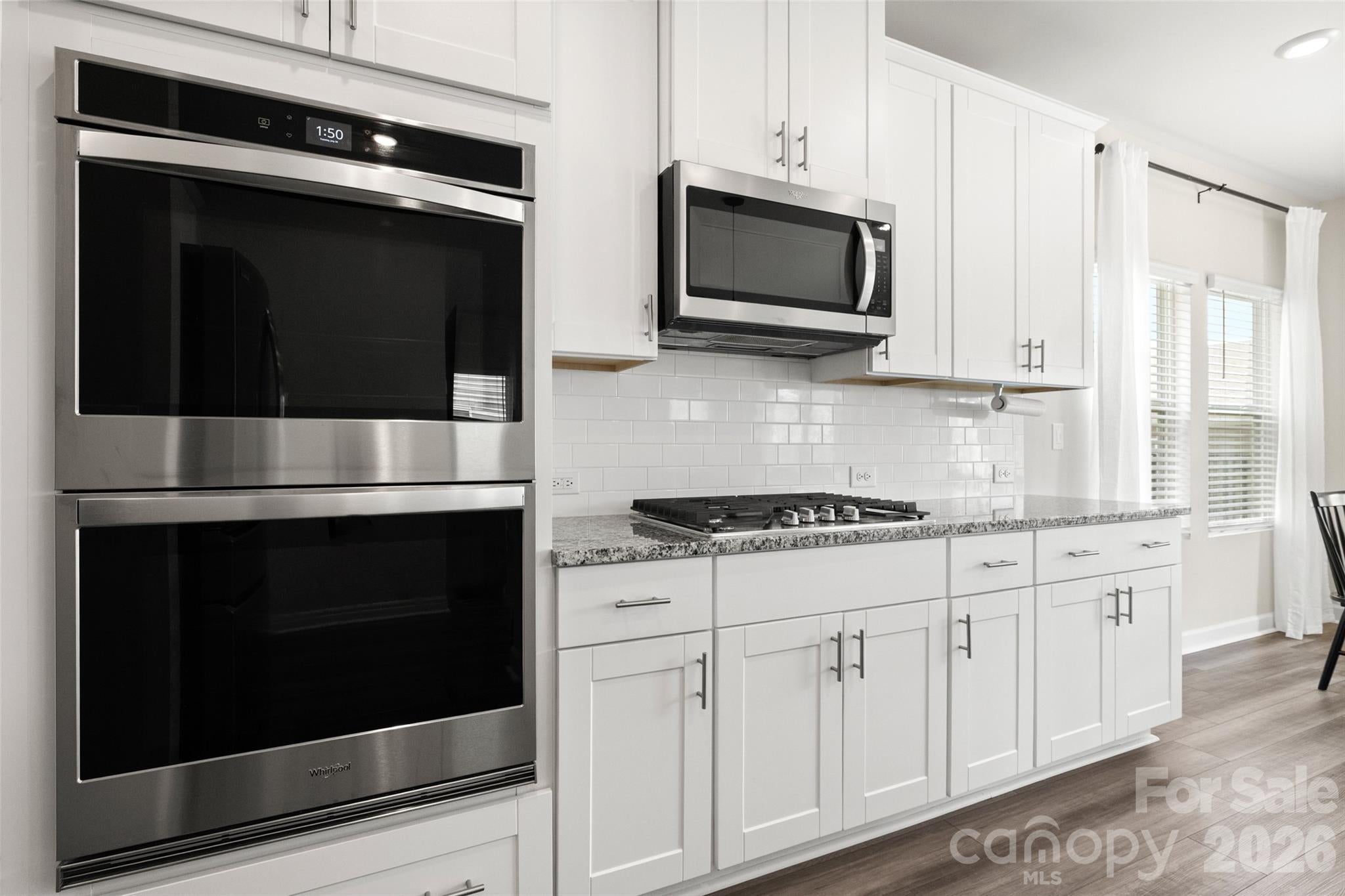 555 Palmarosa Street 126