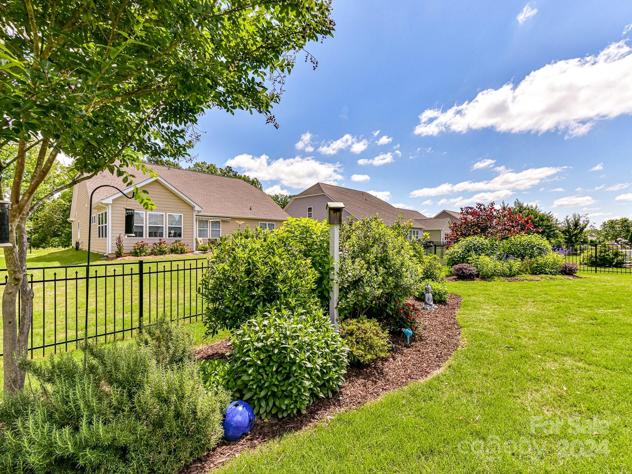 Tree Tops - Residential
