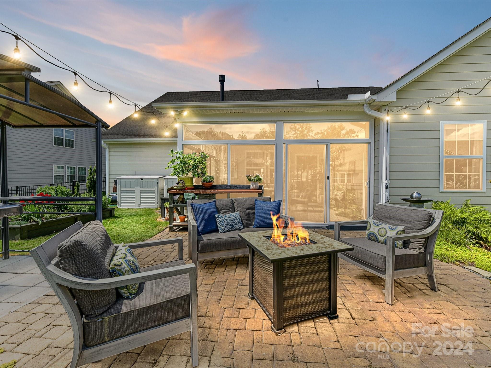 Tree Tops - Residential