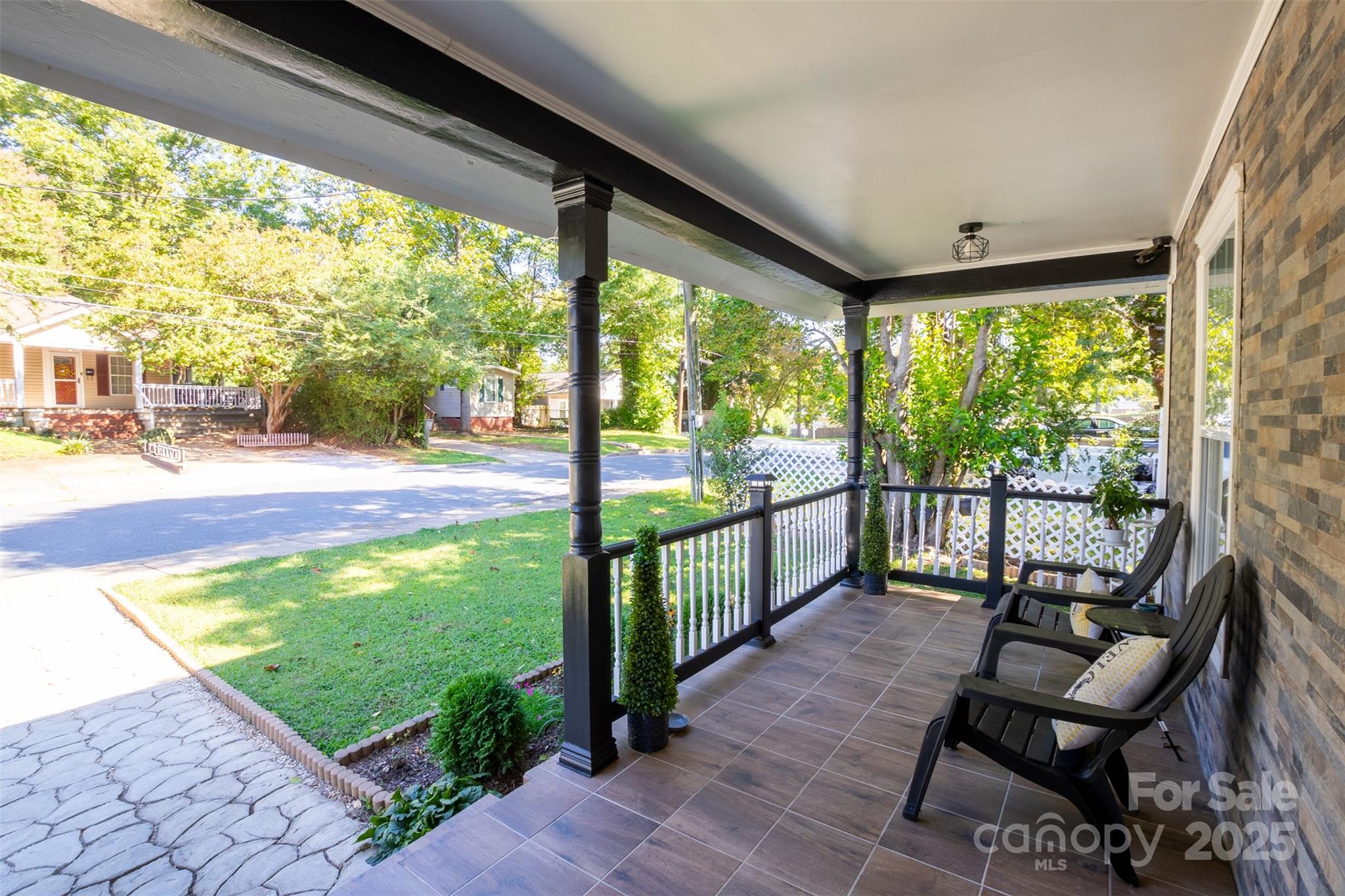 337 Lakewood Avenue
