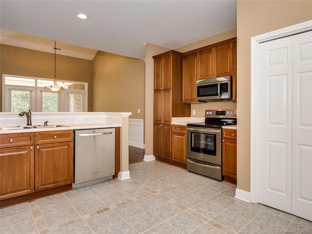 Mint Lake Village - Residential