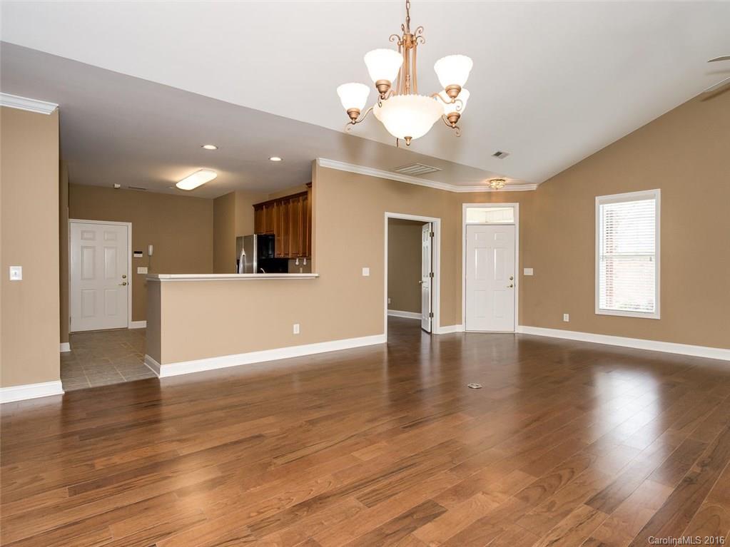 Mint Lake Village - Residential