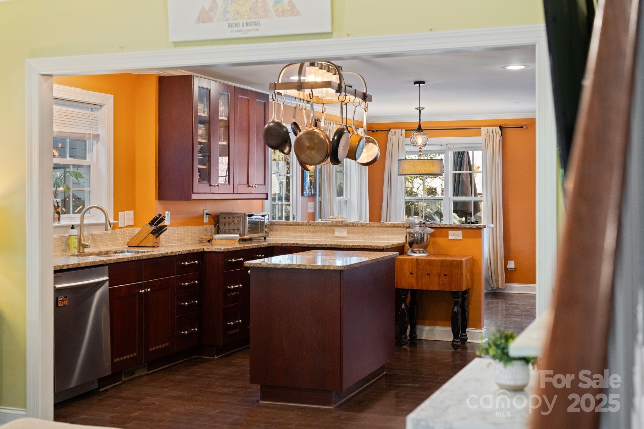 2327 Pinckney Avenue