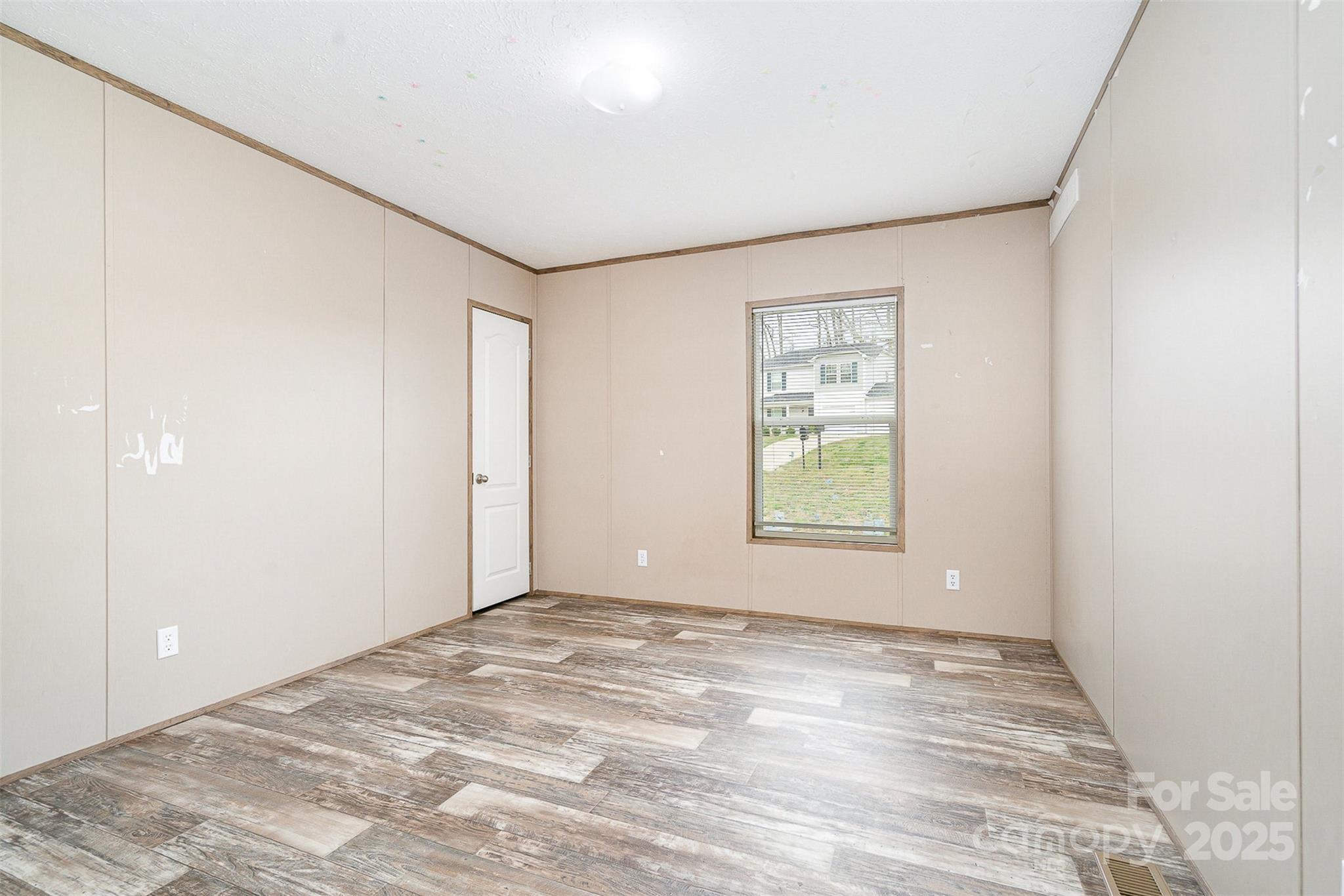 Kings Pointe - Residential