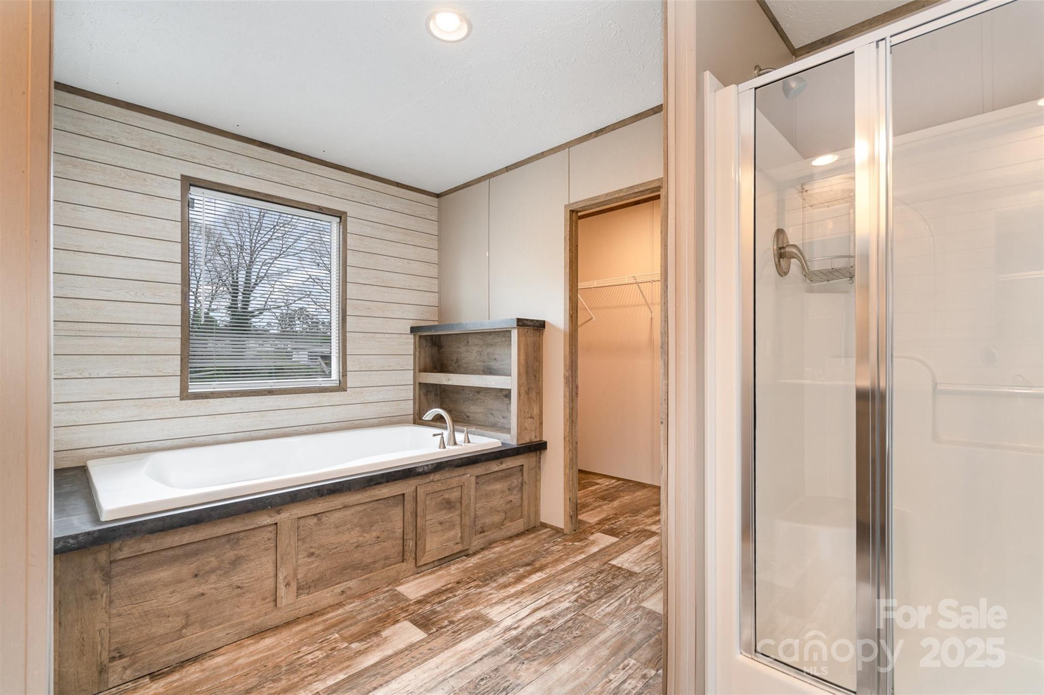 Kings Pointe - Residential