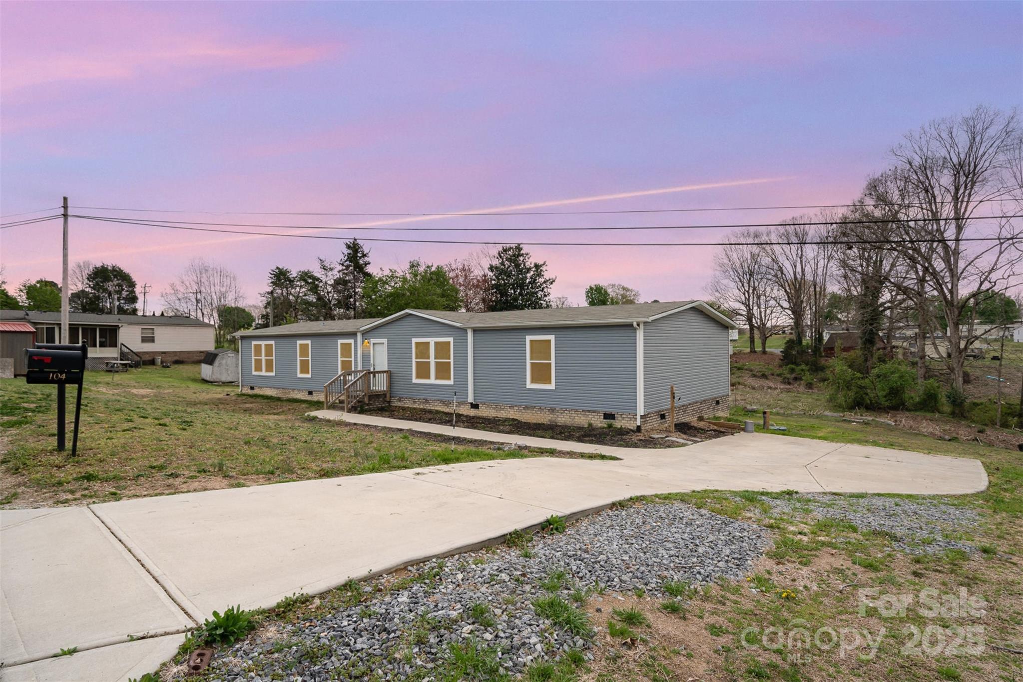 Kings Pointe - Residential