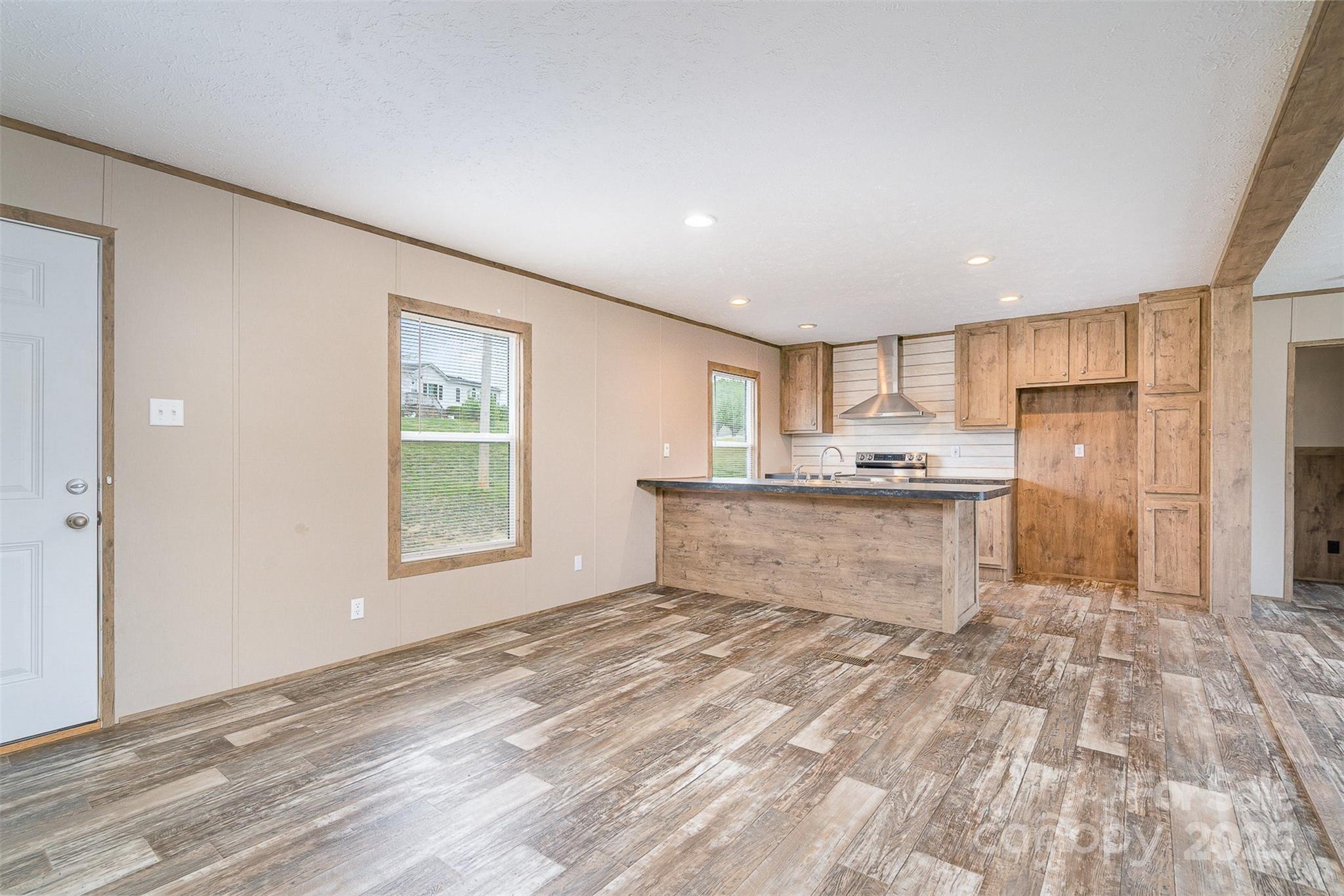 Kings Pointe - Residential