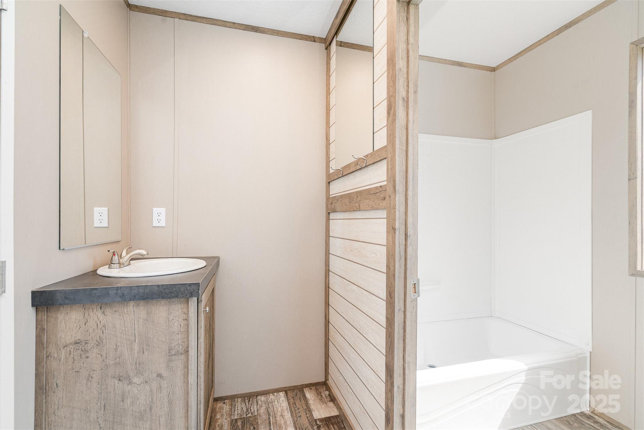 Kings Pointe - Residential