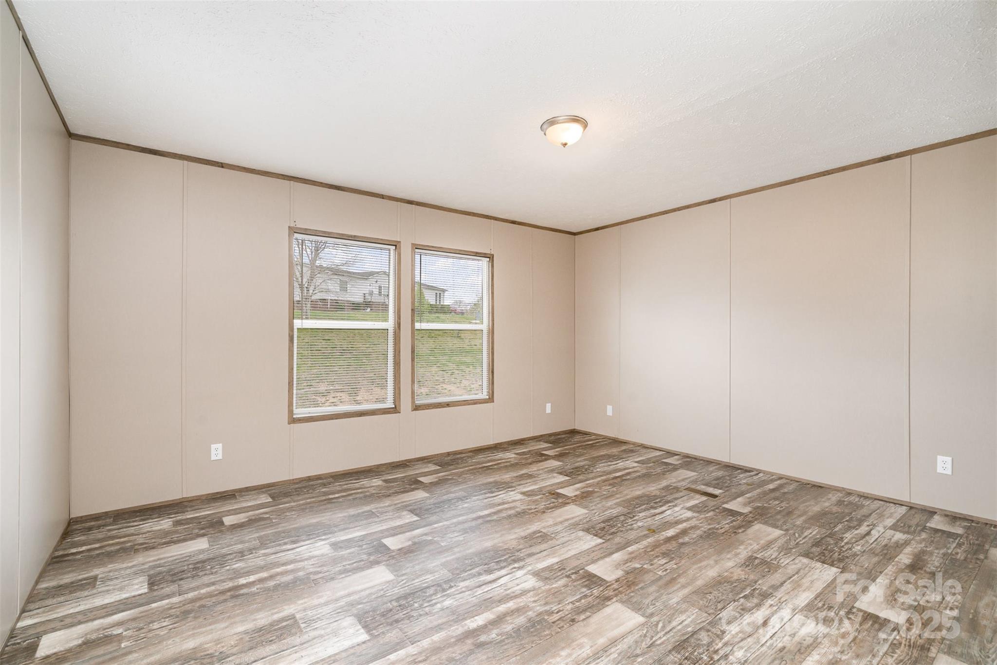 Kings Pointe - Residential