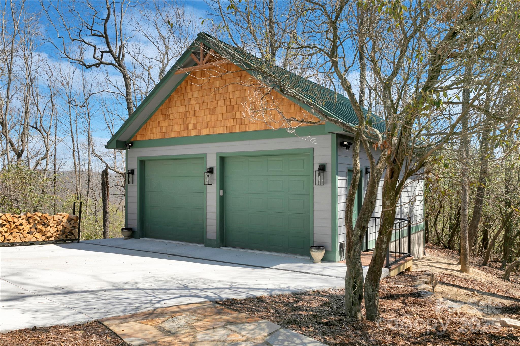 170 Oakanoah Court