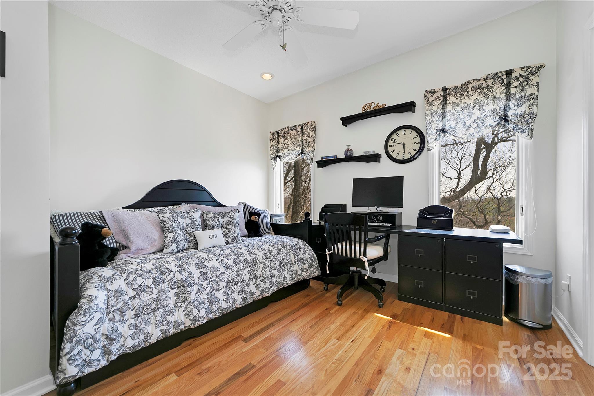 Connestee Falls - Residential