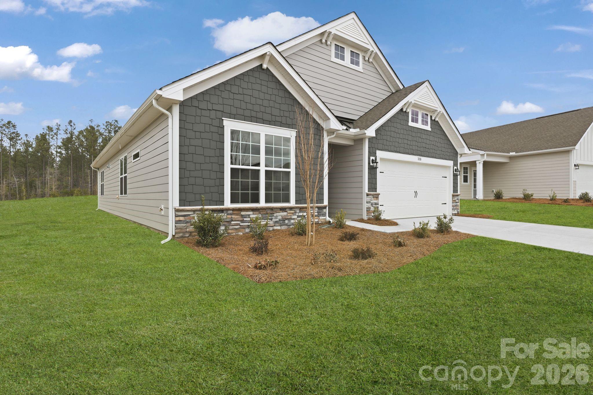 Roselyn - Residential