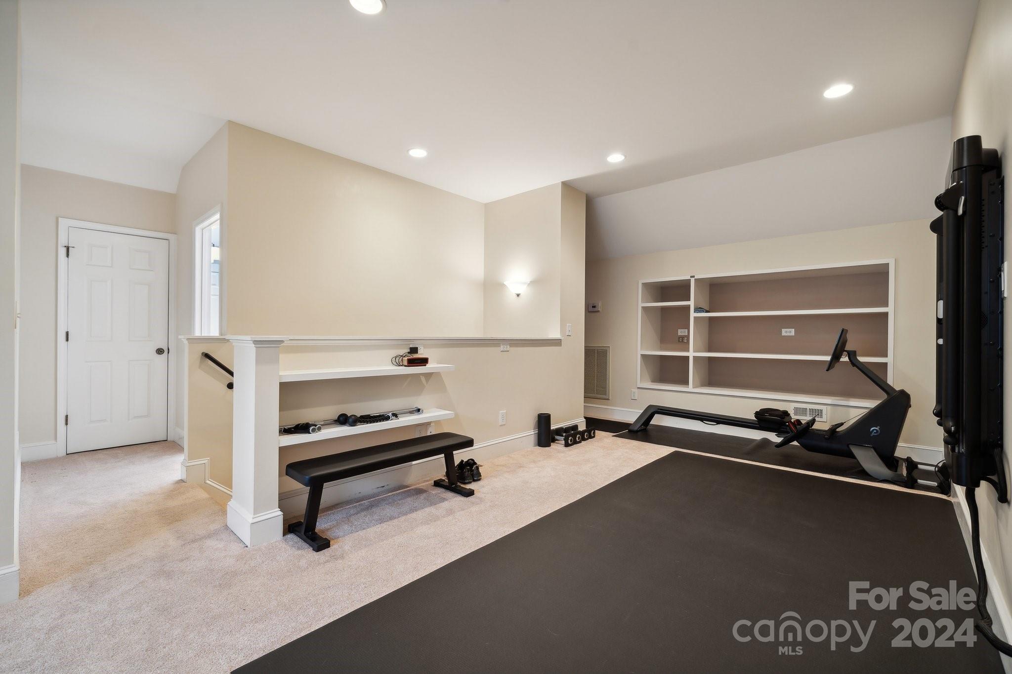 Quail Hollow - Residential