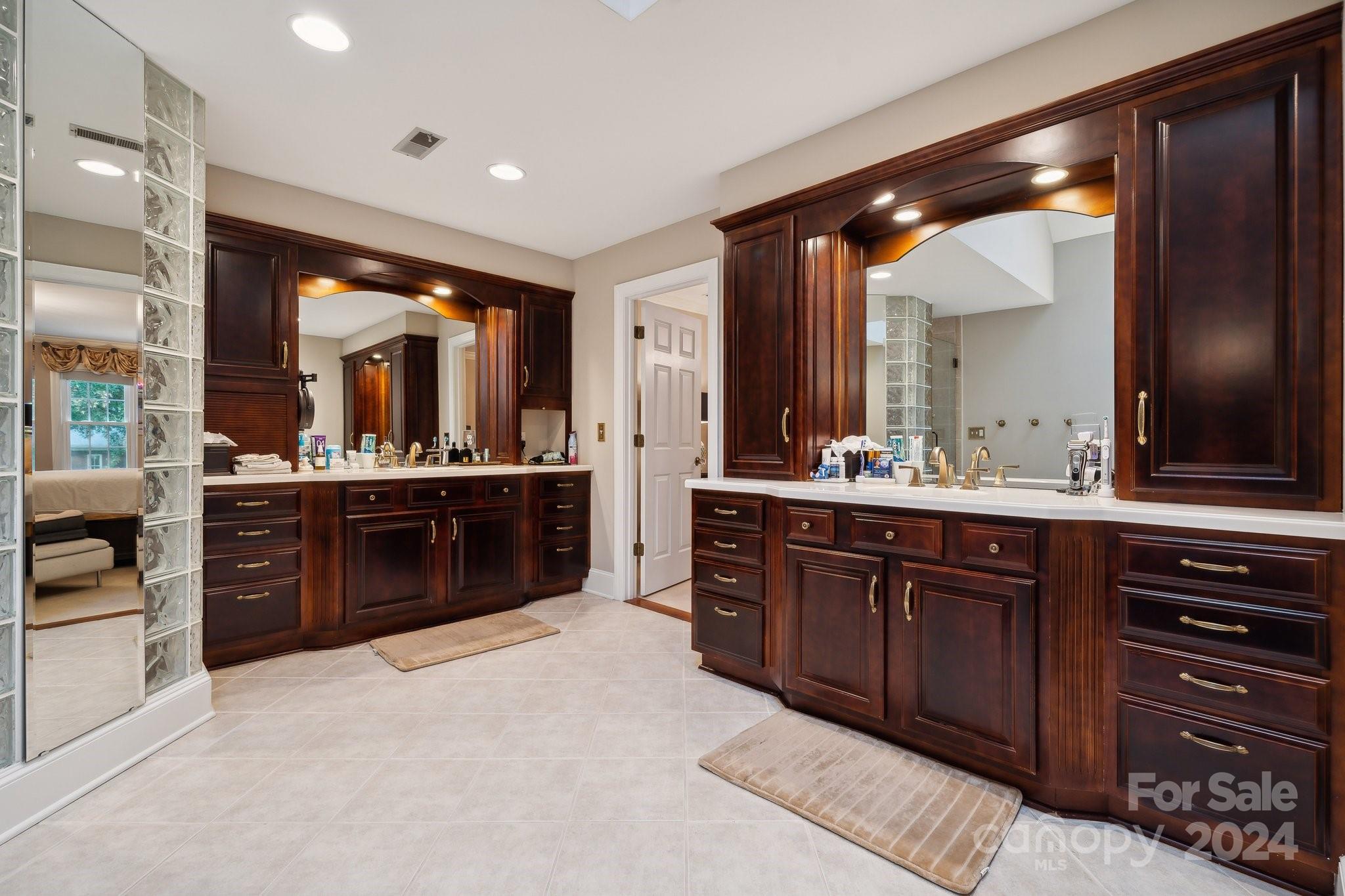 Quail Hollow - Residential