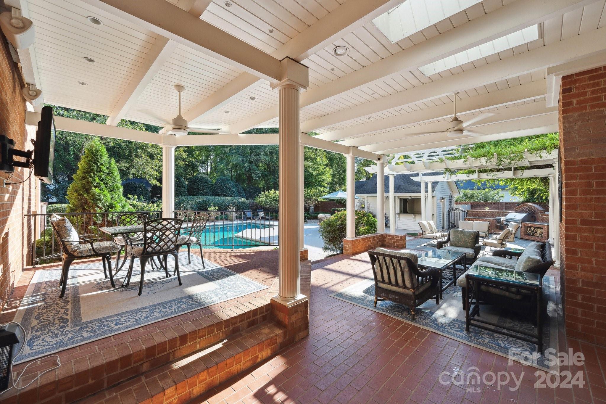 Quail Hollow - Residential