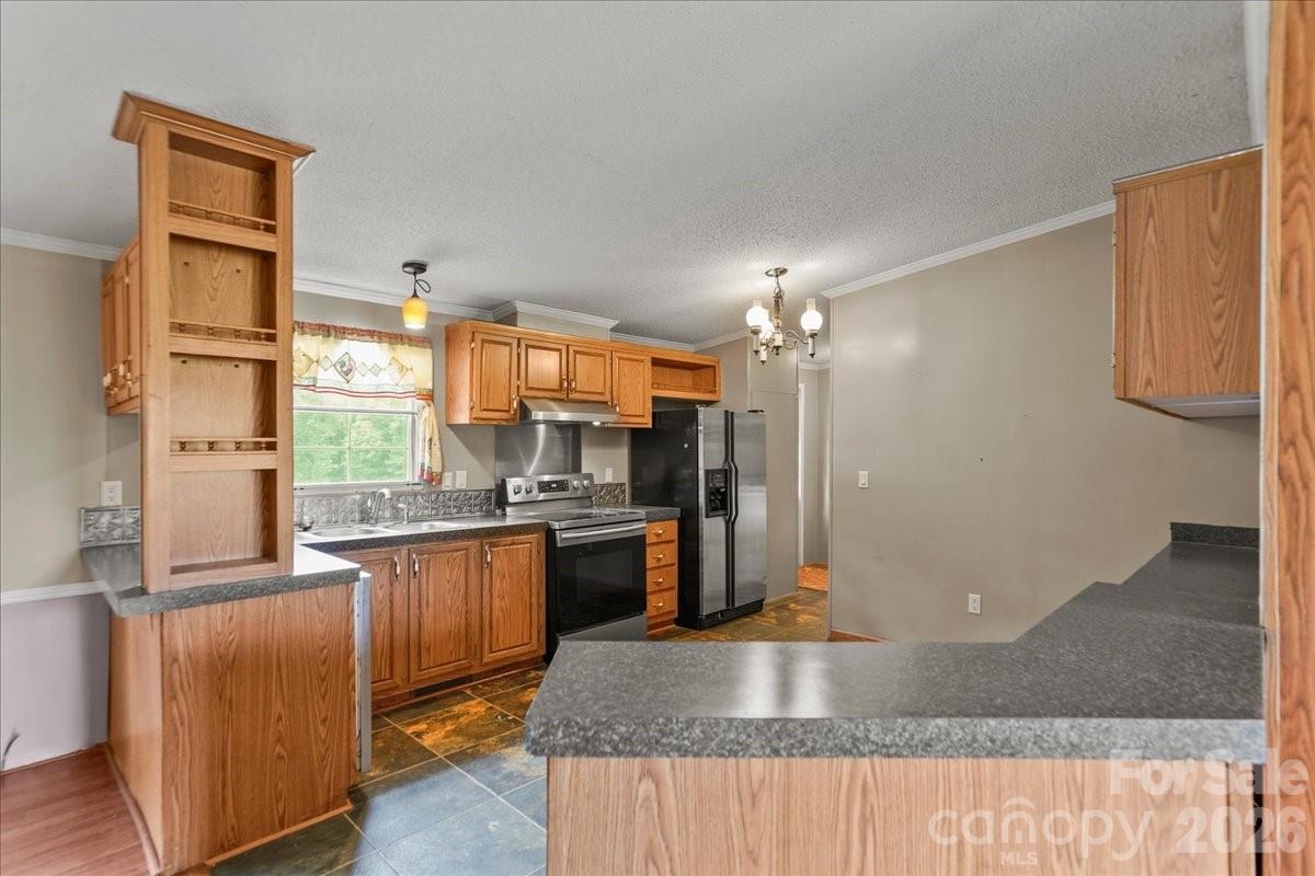 2082 Mary D Road