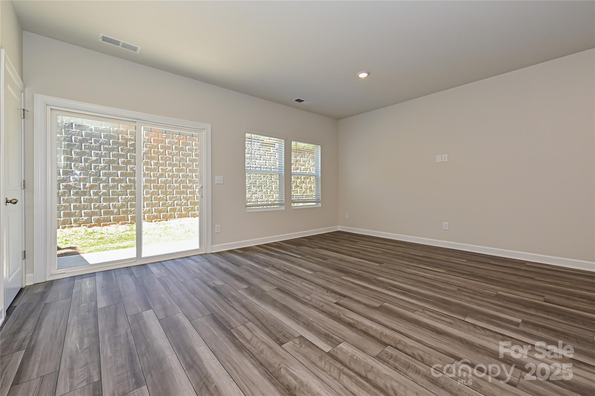 8113 Hidden Springs Trail