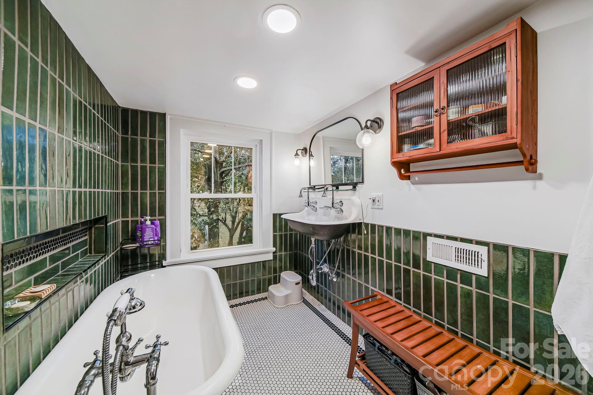 YORK CHESTER - Residential