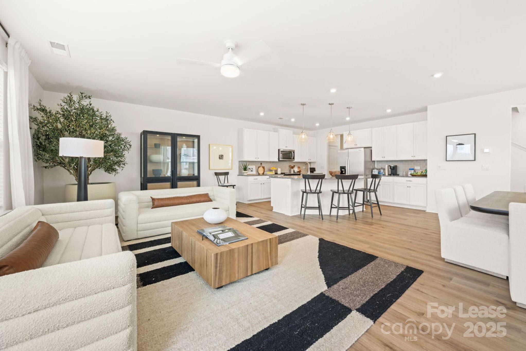 Gastonia, North Carolina 28056, United States, 4 Bedrooms Bedrooms, ,3 BathroomsBathrooms,Residential,Active,152913