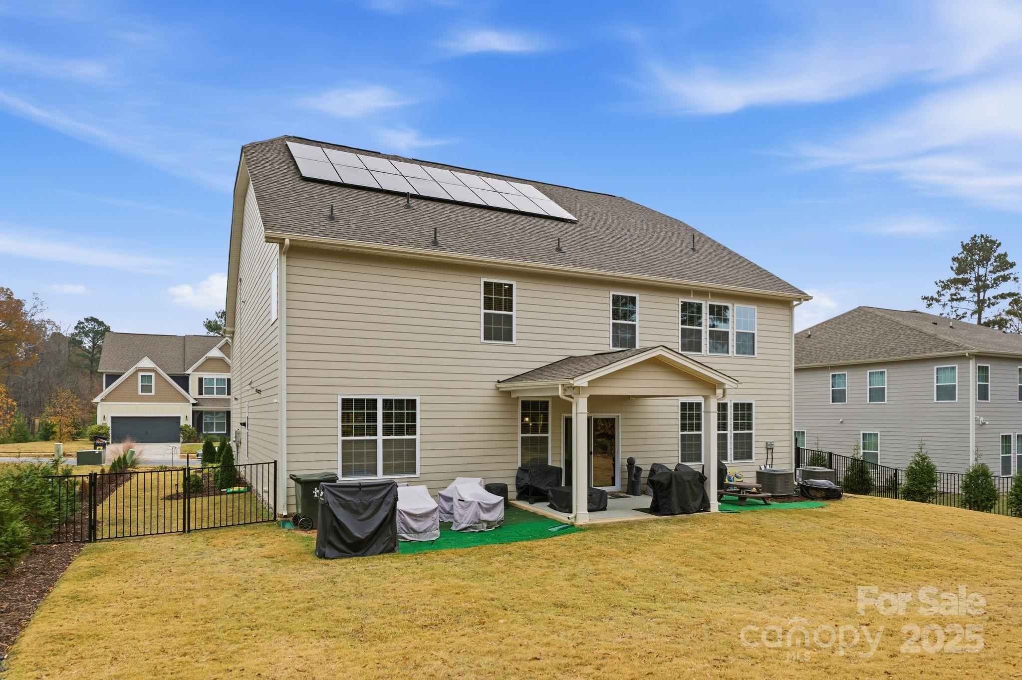 5011 English Laurel Court