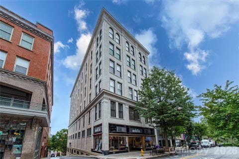 Photo of 84 W Walnut Street #501, Asheville, NC 28801 (MLS # 4428898)