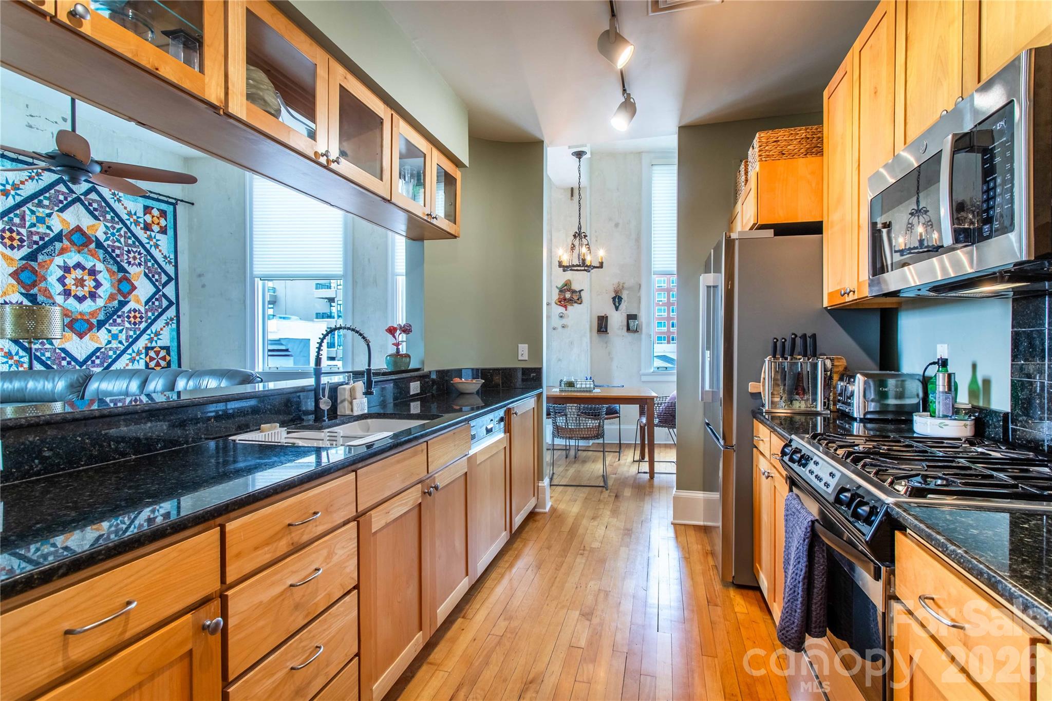 84 W Walnut Street 501