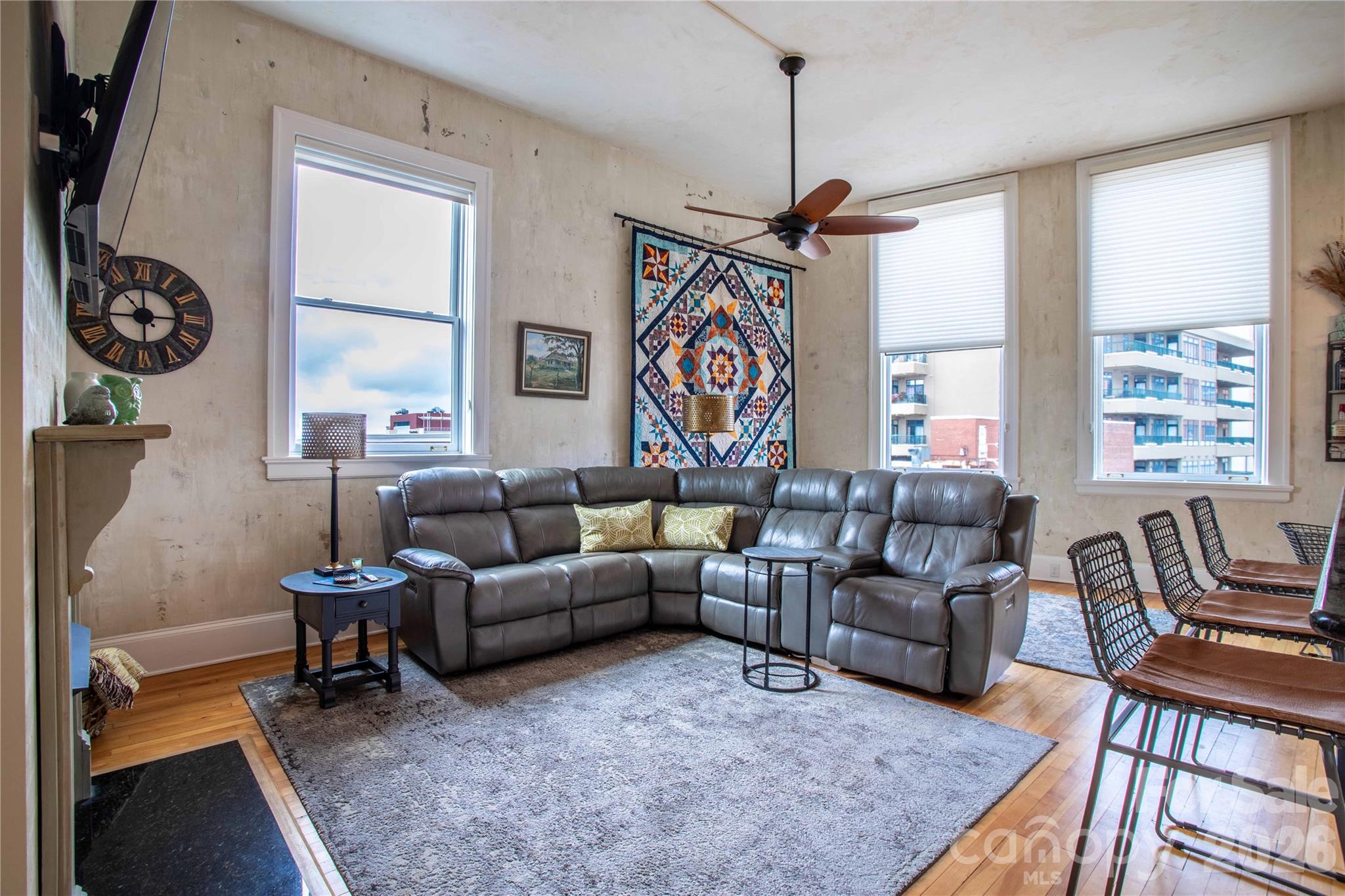 84 W Walnut Street 501