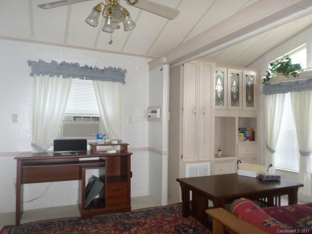 Riddle Creek Rv Park - Residential