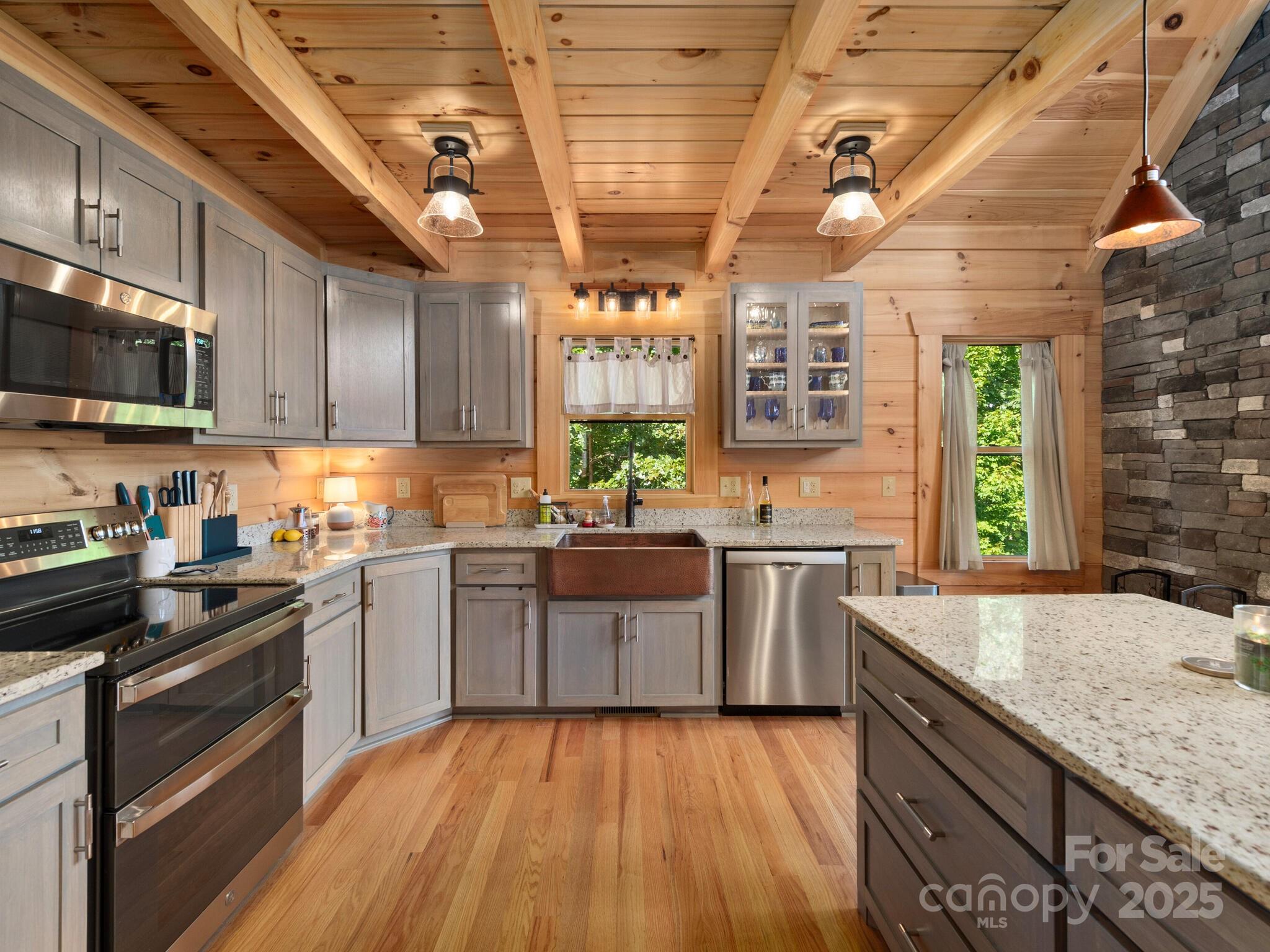 Grandview Peaks - Residential