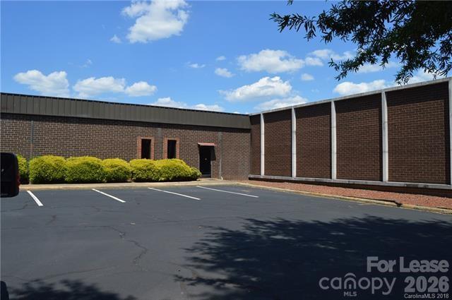 1243 E Garner Bagnal Boulevard