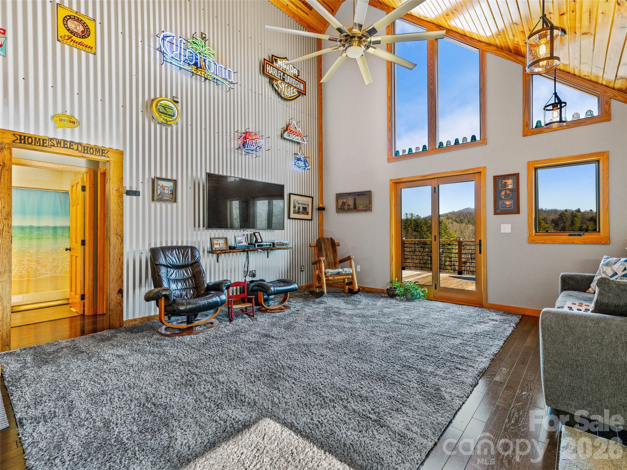 143 Fox Grape Hollow Road