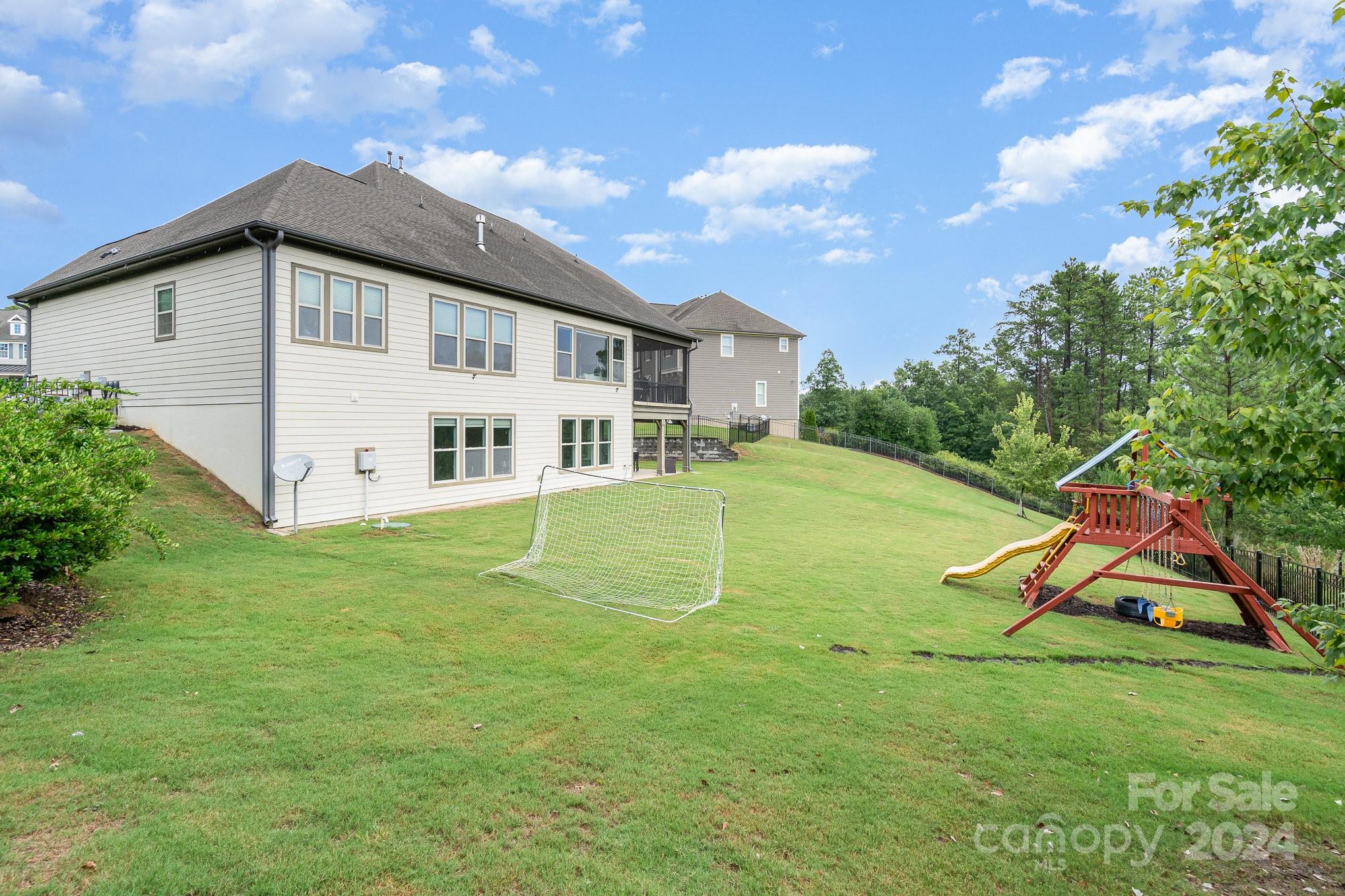 The Palisades - Residential