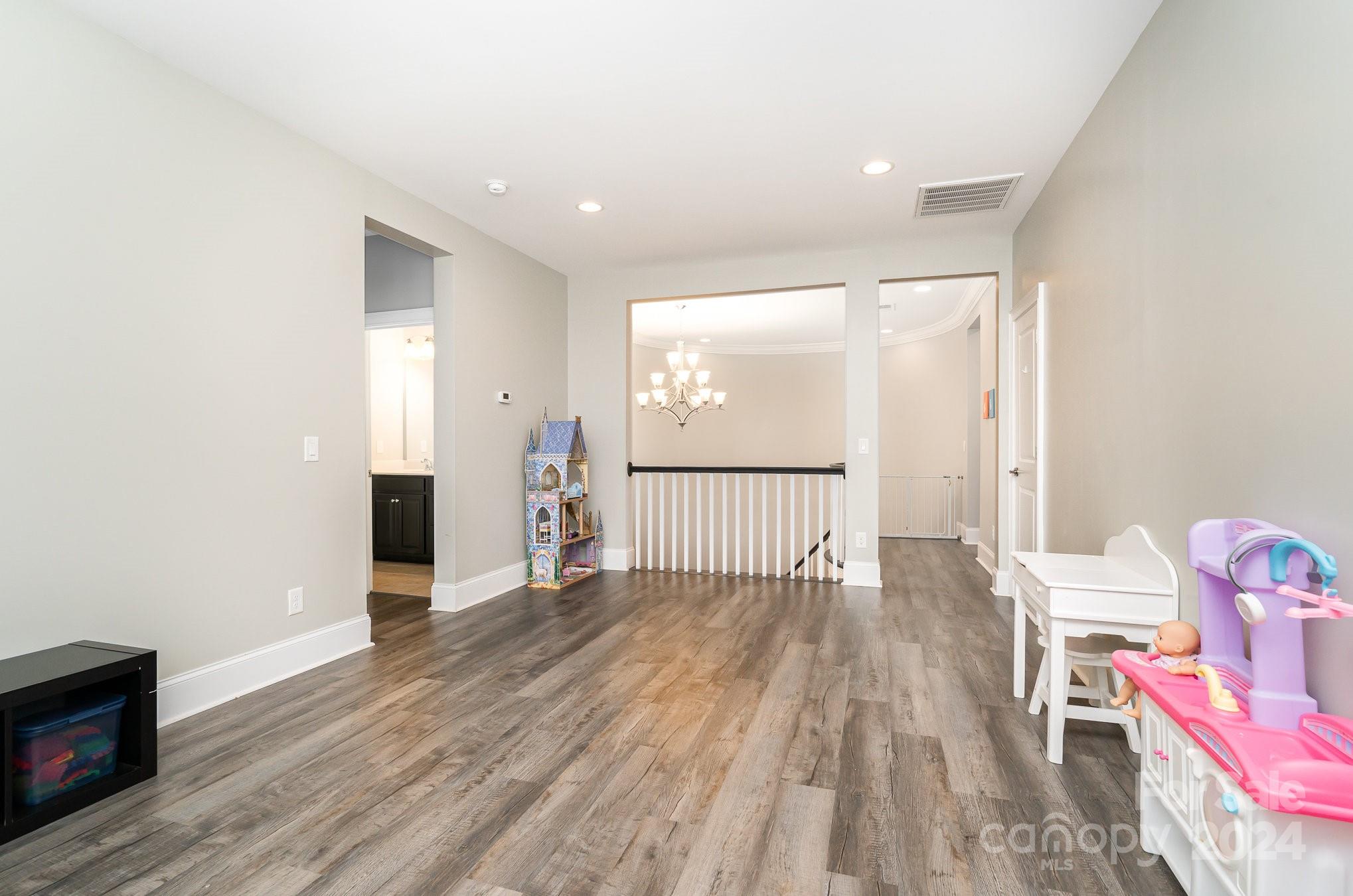 The Palisades - Residential