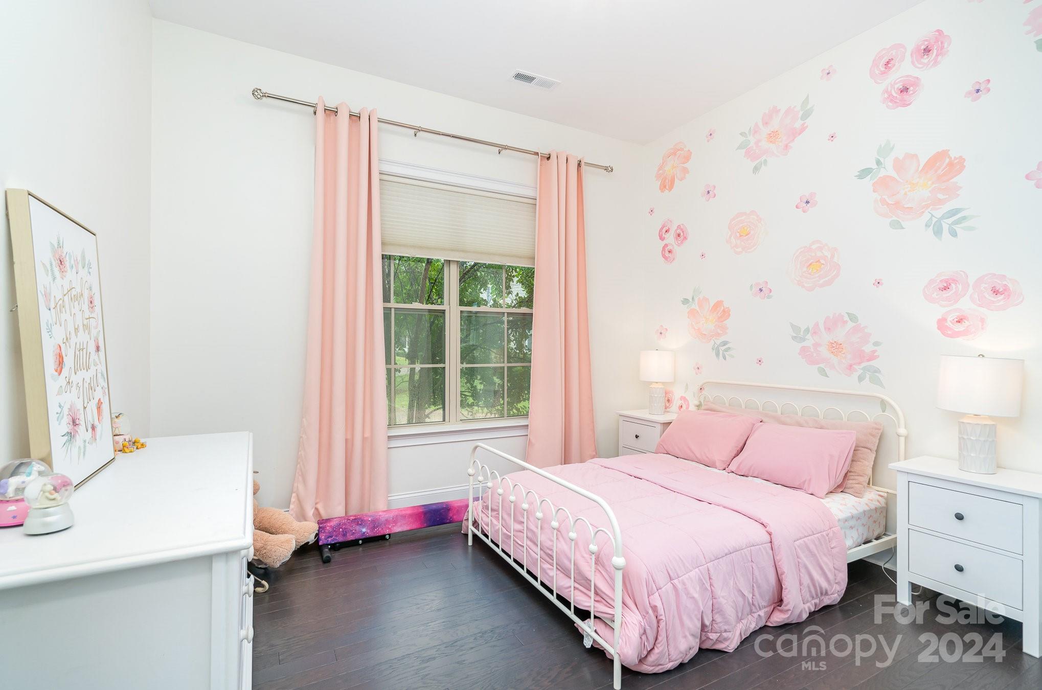 The Palisades - Residential