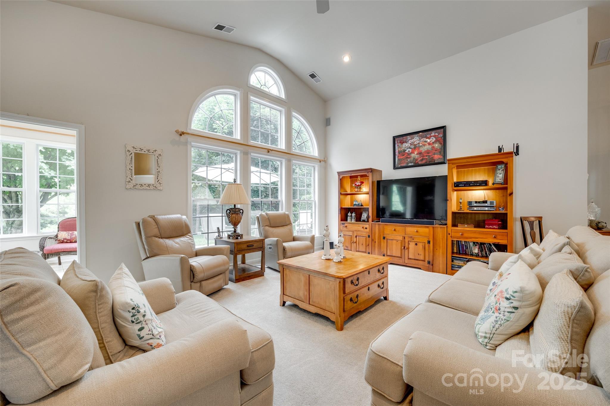 539 Turquoise Way