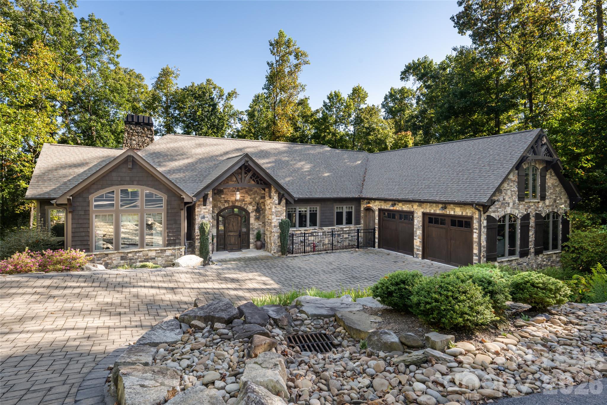 2 Cherokee Orchard Court