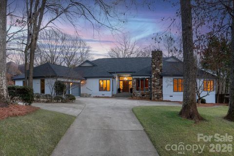 4310 Canoebrook Road Charlotte NC 28210