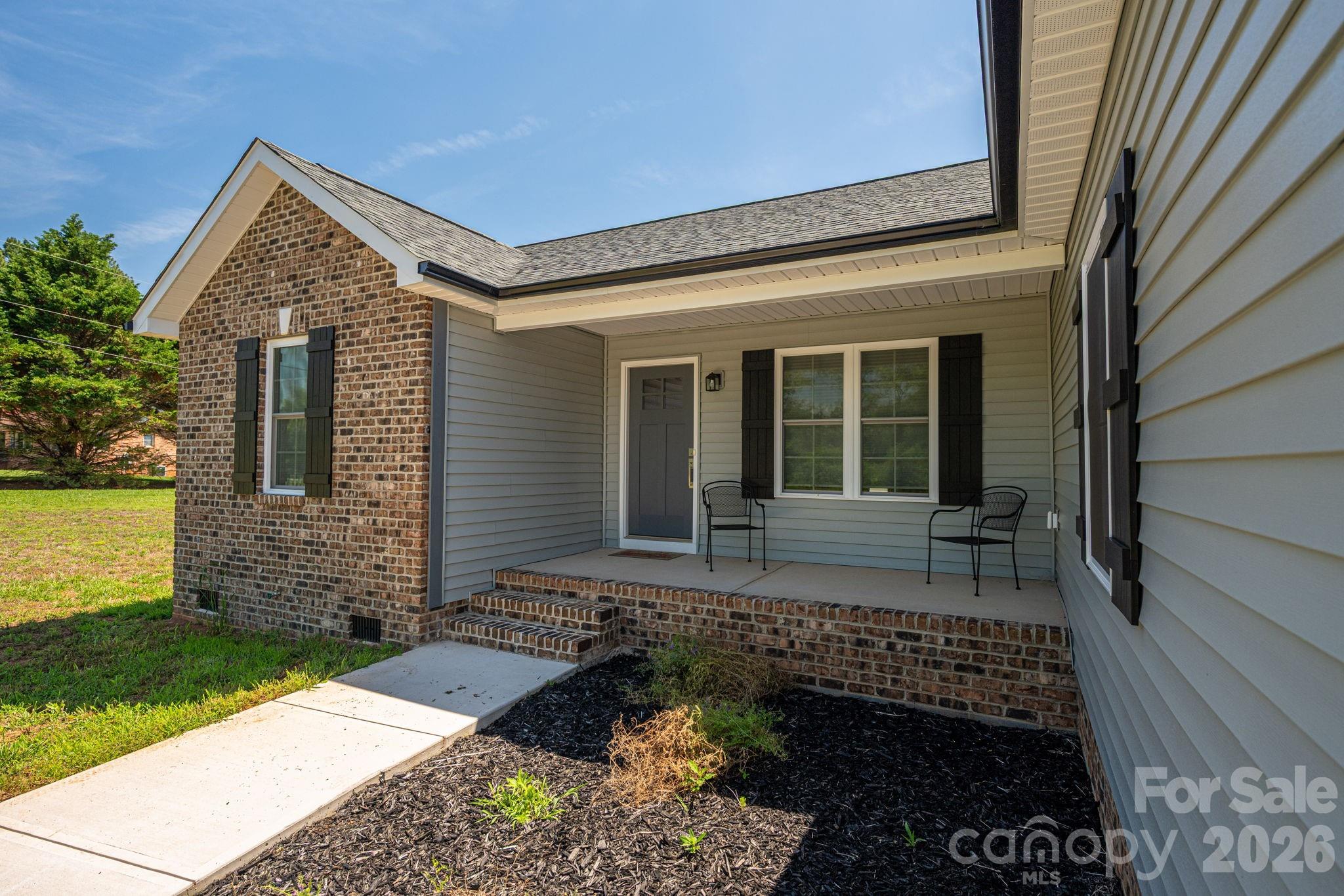 2128 Chatfield Road