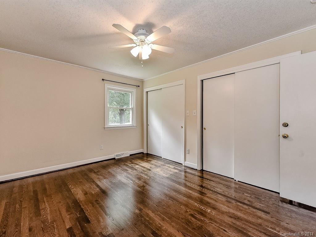 Twin Oaks - Residential