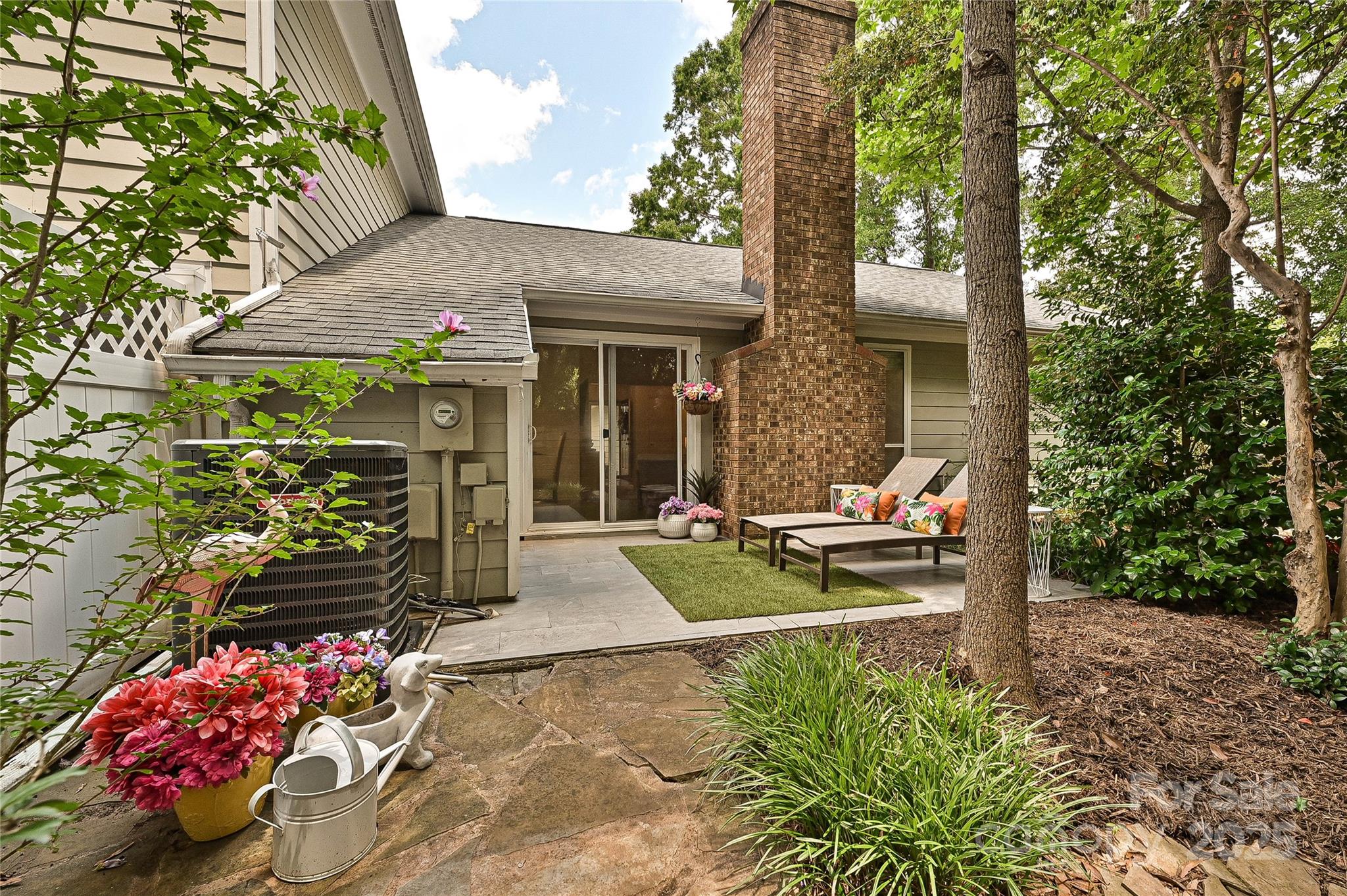 1077 Sardis Cove Drive