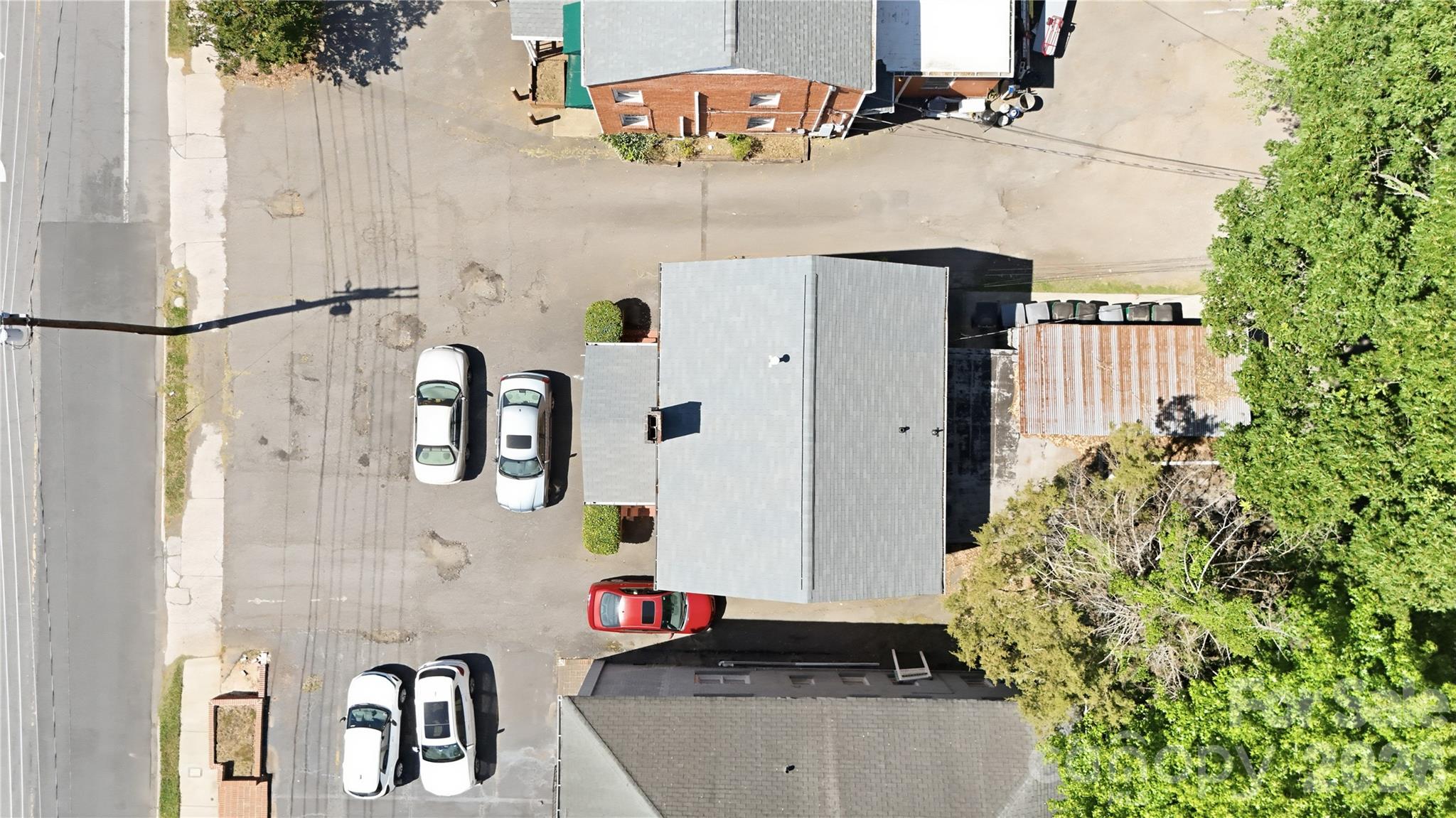 2213-2219 Park Road 27/28