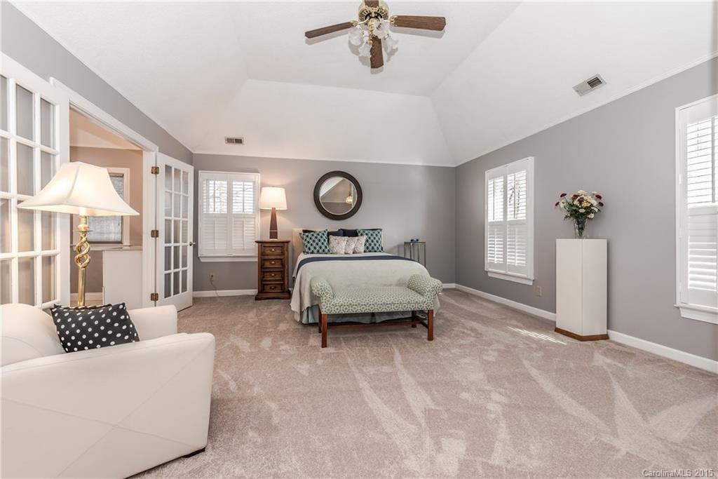 Hampton Green - Residential