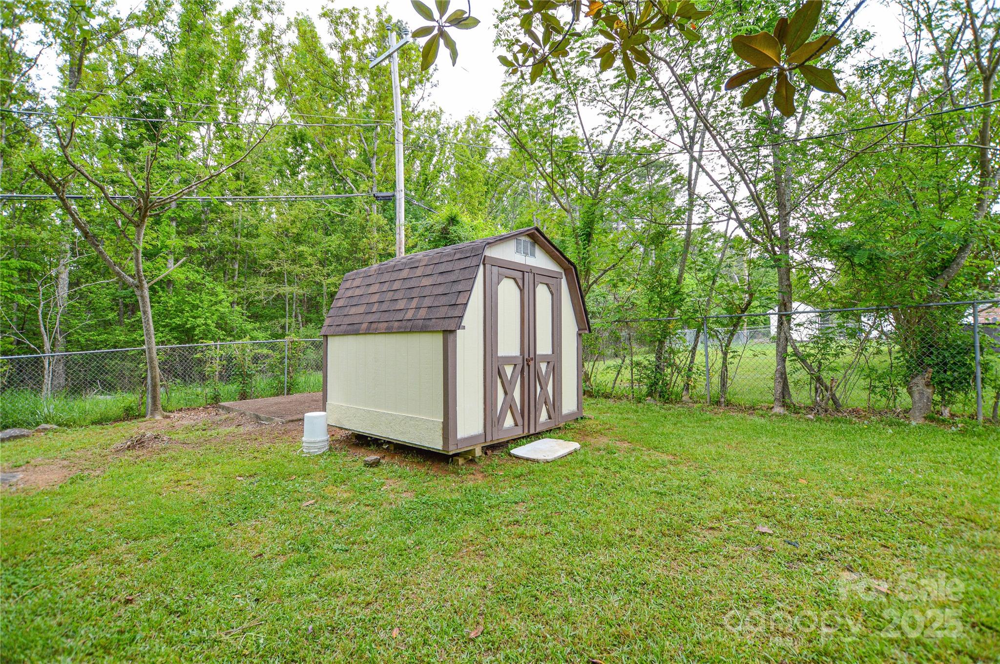 1222 Glenarden Drive