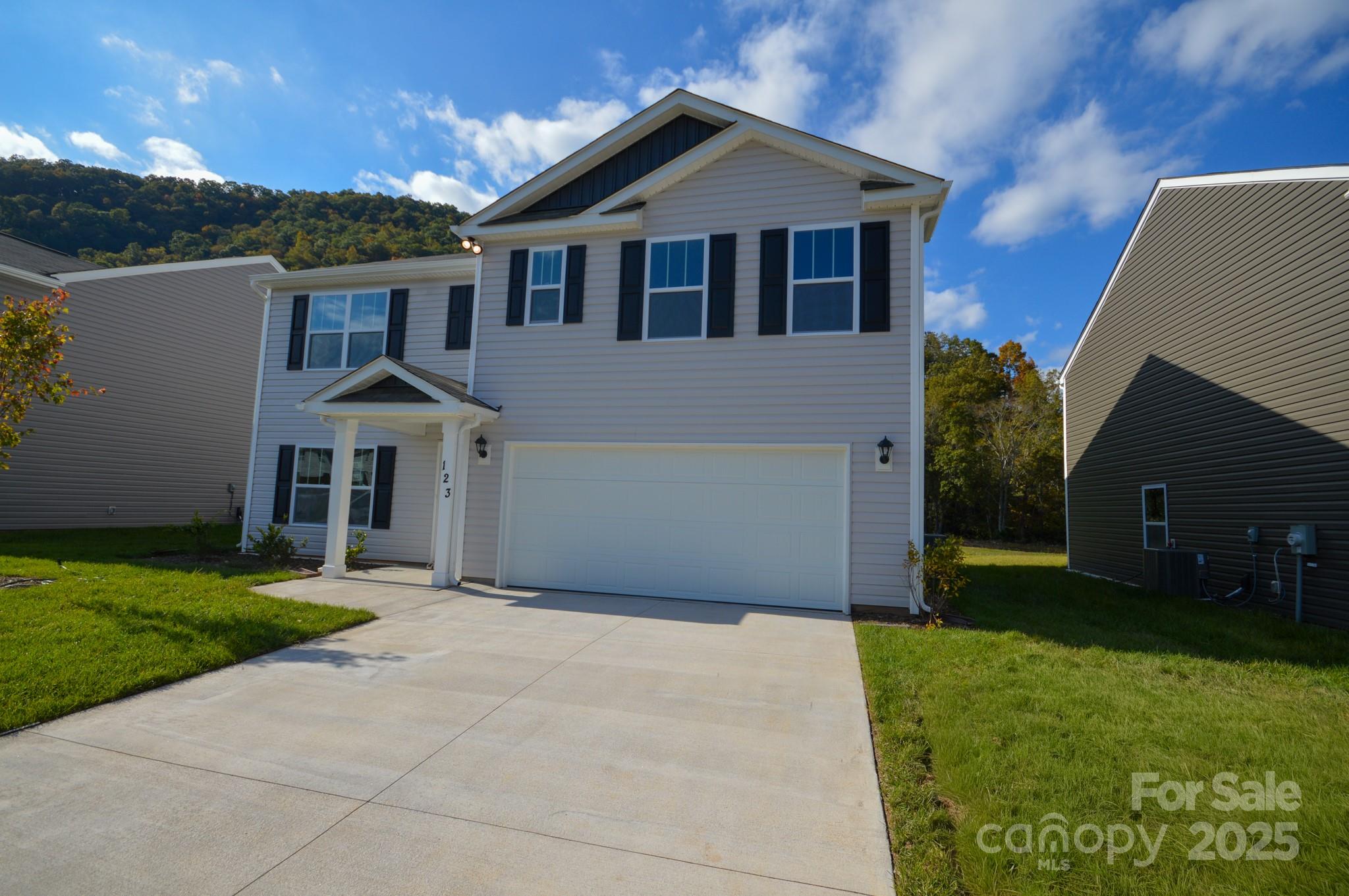 123 Creekwalk Lane