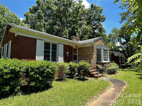 Photo of 6602 Allen Black Road, Charlotte, NC 28227 (MLS # 4363305)