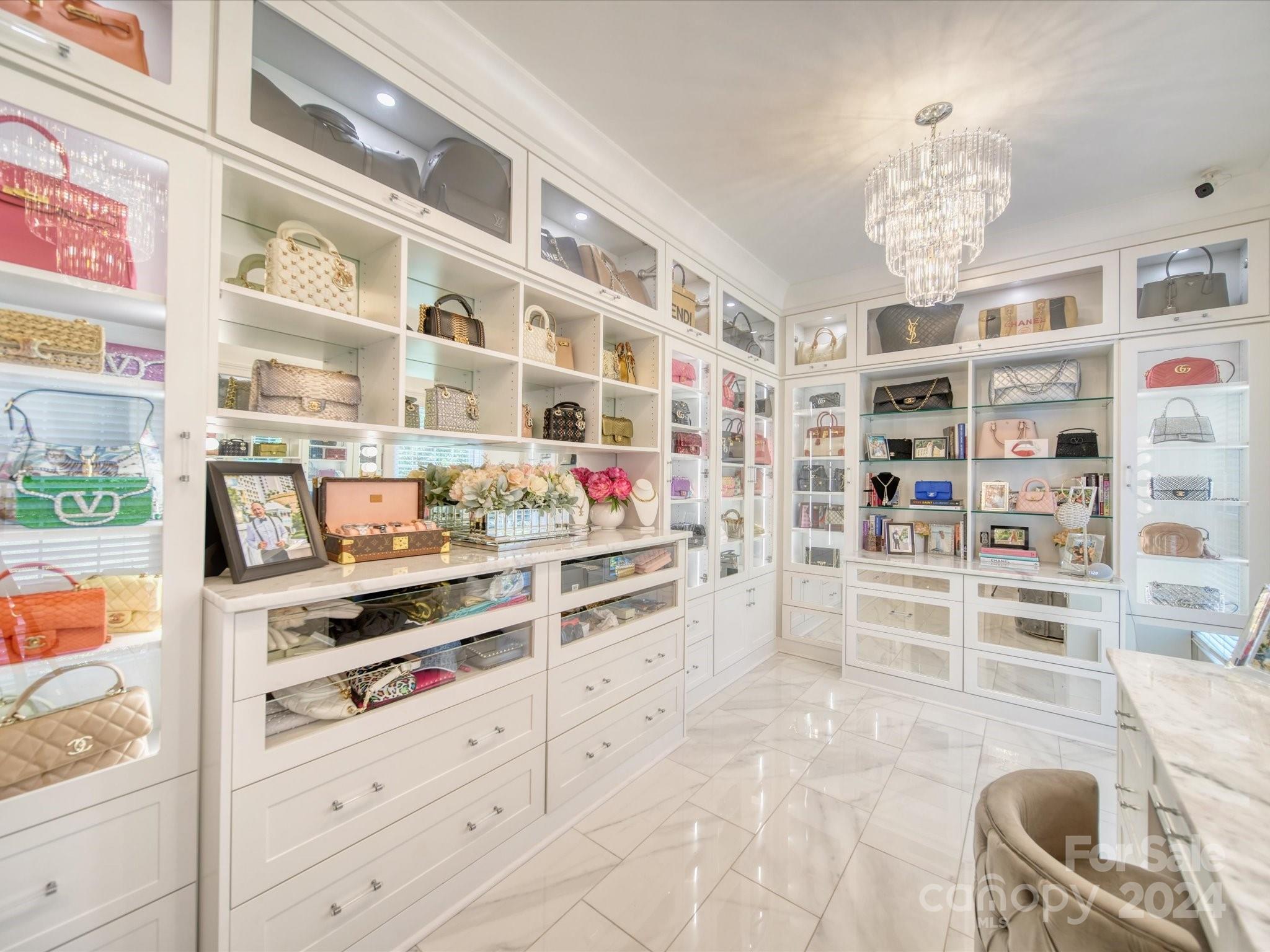 Country Club Estates - Residential